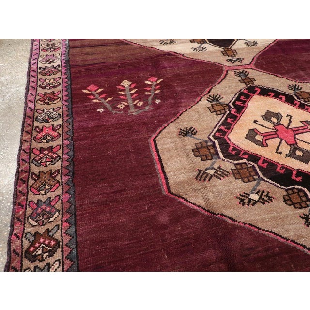 Tribal Galerie Shabab Collection Mid-20th Century Turkish Anatolian Gallery Carpet For Sale - Image 3 of 8