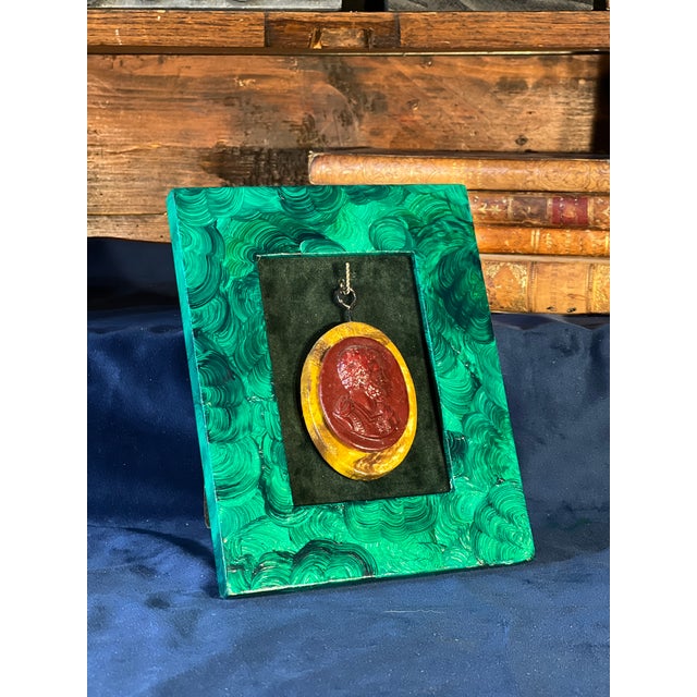 Grand Tour Style Faux Jasper Intaglio of Emperor Hadrian in Faux Malachite Frame. For Sale - Image 4 of 10