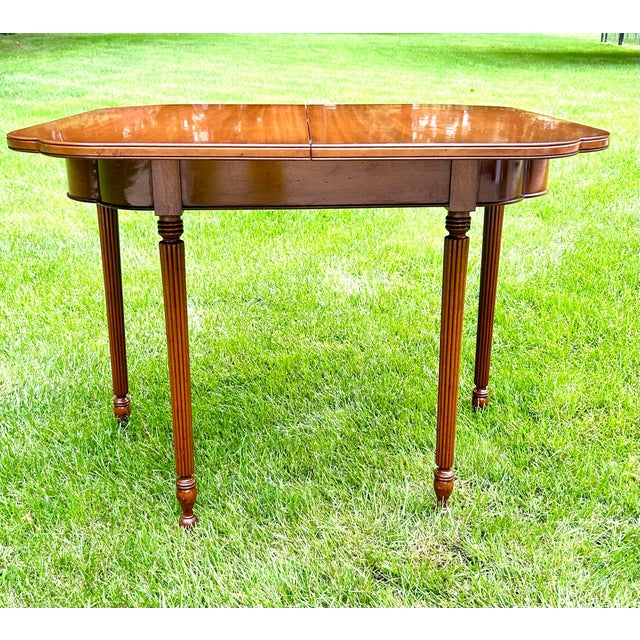 Chocolate Biggs Furniture, Mahogany, Sheraton Style, Swivel and Hinged Flip Top Mechanism, Game Table, W/Hidden Drawer, Scalloped Edges, and Fluted Legs, 1950 For Sale - Image 8 of 12
