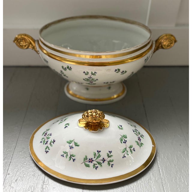 Large Antique Early 19th Century Old Paris Porcelain Soup Tureen in the
