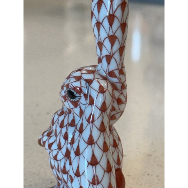 Ceramic Classic Red Rust Fishnet Pattern Herend Hand Painted Bunny W/ 22k Gold Accents For Sale - Image 7 of 10