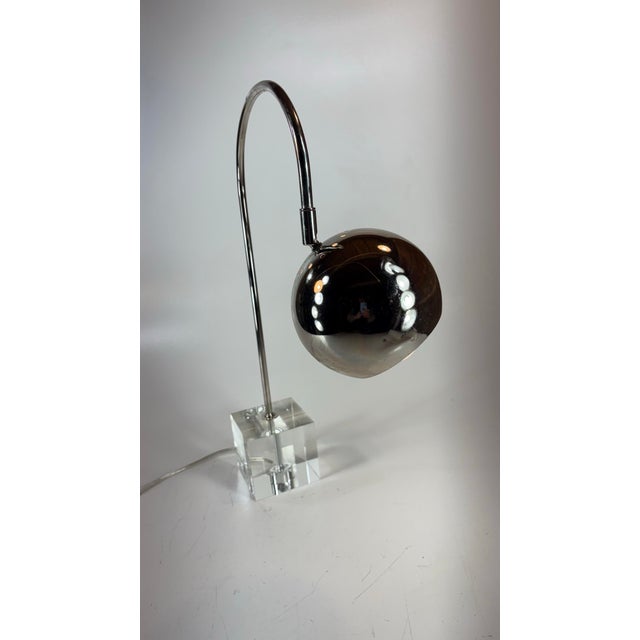 Mid-Century Modern Vintage Art Deco Style Space Age Chrome Ball Lamp, Gooseneck, Glass Cube Base, Adjustable For Sale - Image 3 of 12