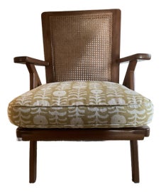 Example of Mid-Century Modern Lounge Chairs