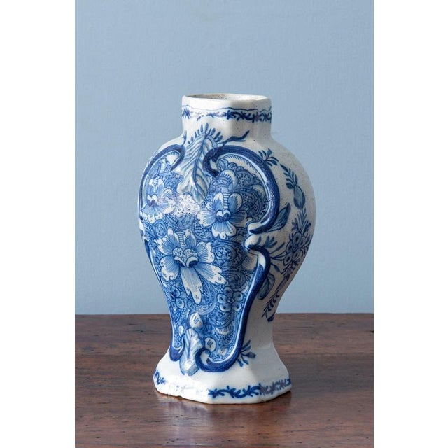 Dutch Blue and White Baluster Vases from Delft, 1700s, Set of 2 For Sale - Image 5 of 14