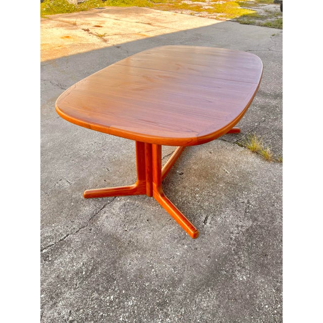 Mid Century Extendable Dining Table by Benny Linden | Includes Full Folding Table Cover For Sale - Image 4 of 12