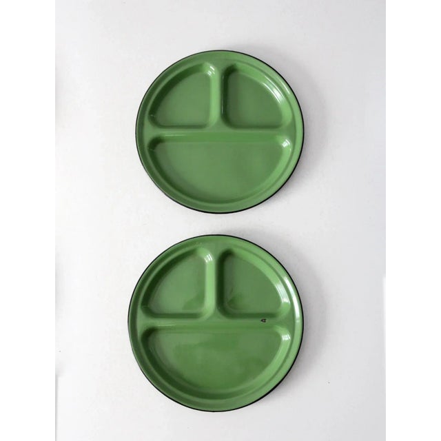 Mid-Century Enamelware Plates - Set of 2 For Sale - Image 4 of 9