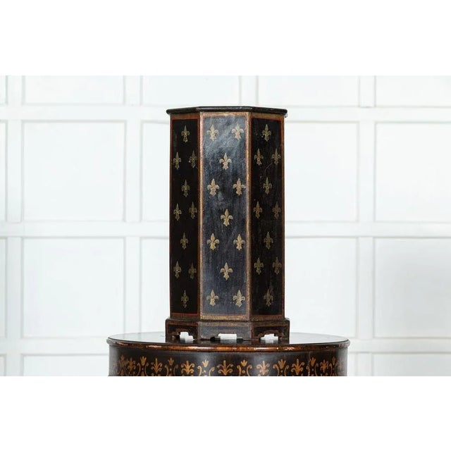 Circa 1860 french napoleon iii fleur de lis painted umbrella stand. W31 x d28 x h52 cm