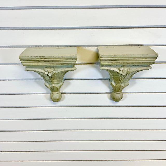 Vintage Coastal Traditional Hand Carved Wooden Painted Wall-Mounted Shelves - A Pair, Palm Fronds Accent For Sale - Image 9 of 17