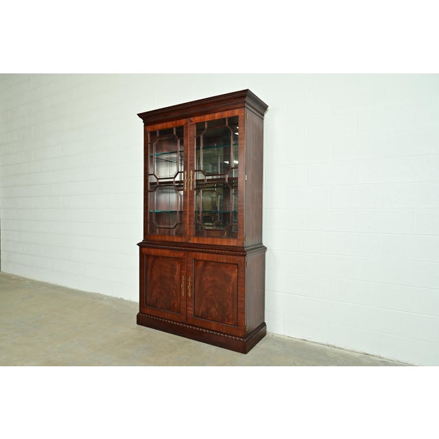 English Henkel Harris Georgian Carved Flame Mahogany Lighted Breakfront Bookcase Cabinet For Sale - Image 3 of 17