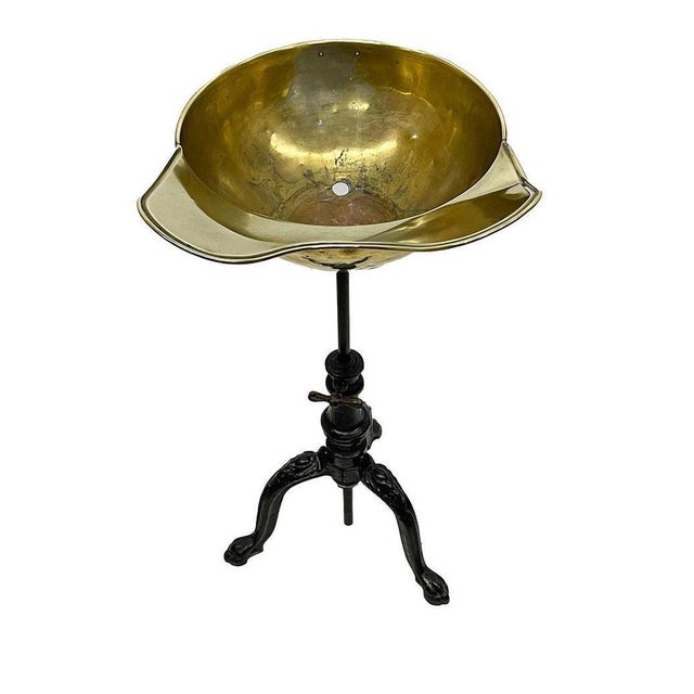 19th Century French Hairdresser Wash Basin For Sale - Image 5 of 11
