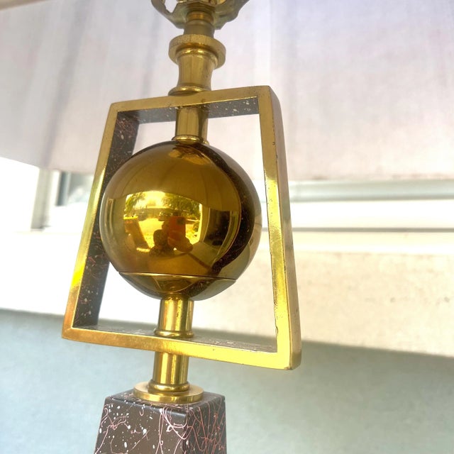 A fantastic 1950s American Mid-Century Modern obelisk table lamp by Rembrandt Lighting, part of their ‘Masterpieces’...