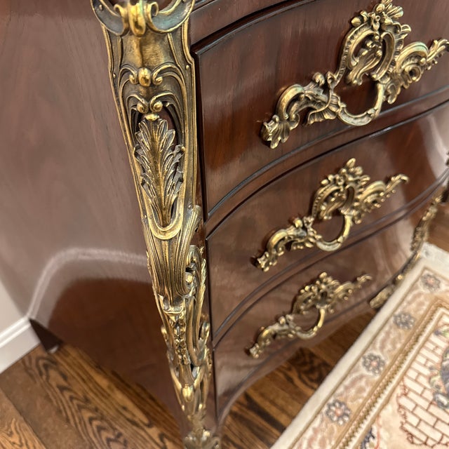 Ralph Lauren Ralph Lauren Louis XV Mahogany Bombe Chest Drawers For Sale - Image 4 of 7