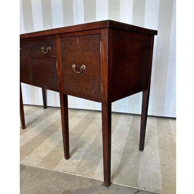 American Fine 19th Century American Federal Period Mahogany Sideboard For Sale - Image 3 of 6