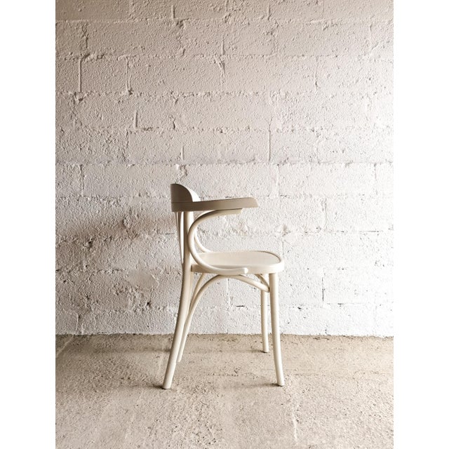 1930s White Bentwood Dining or Café Chairs from ZPM Radomsko, 1930s, Set of 2 For Sale - Image 5 of 11