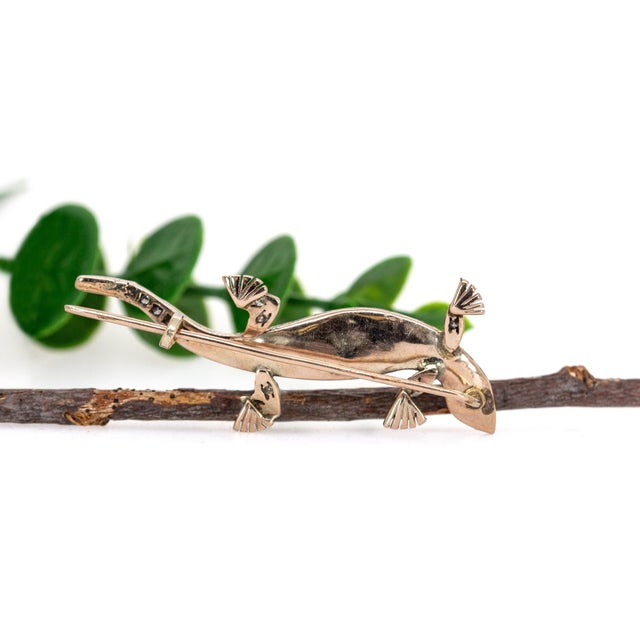 14k Gold & Sterling Silver Lizard Brooch With Natural Diamonds and Emeralds For Sale - Image 4 of 5