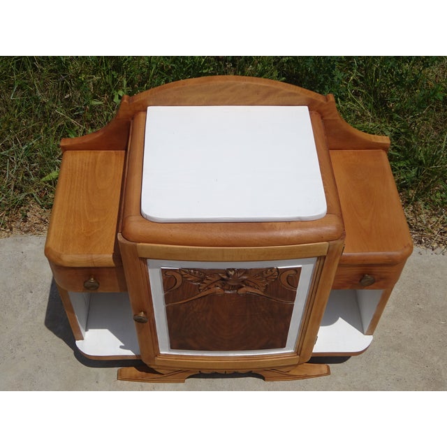 1930s Large Art Deco Bedside Table in Light Wood, 1930s For Sale - Image 5 of 18