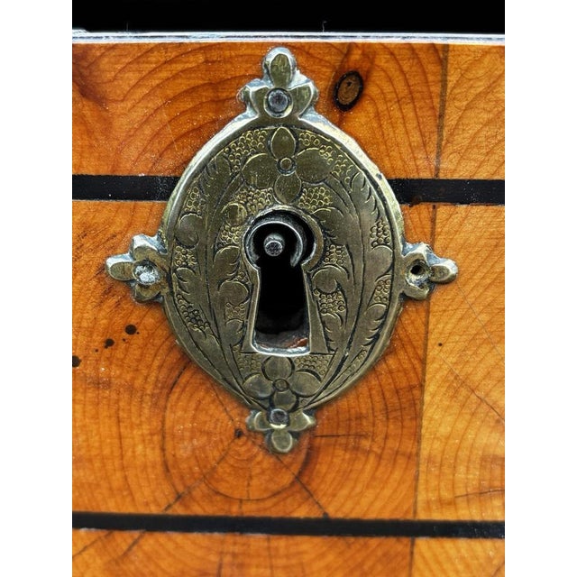 Oyster Veneer Chest of Drawers with Original Brass Handles from William & Mary For Sale - Image 18 of 18