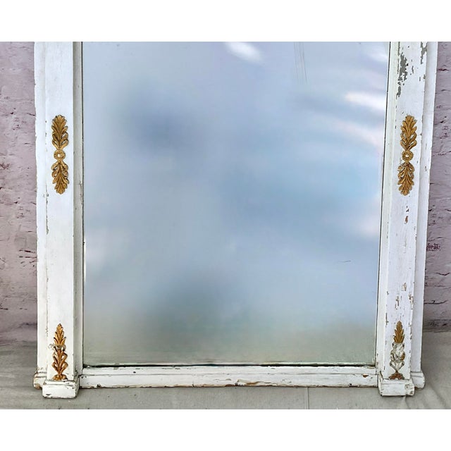 French Neoclassical White Painted and Parcel Gilt Pier Mirrors - A Pair For Sale In Tampa - Image 6 of 12