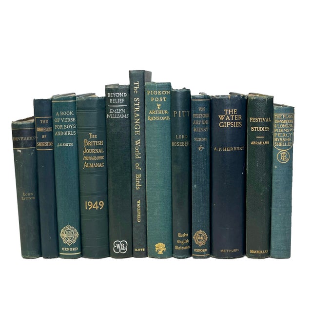 Mid-Century Modern Decorative Books - Vintage Hunter Book Bundle - 1 Foot of Green Books For Sale - Image 3 of 3