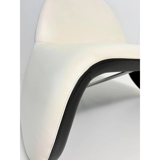 An exceptional designer lounge chair from leolux, designed by patrick belli. With its sculptural form, flowing lines, and...