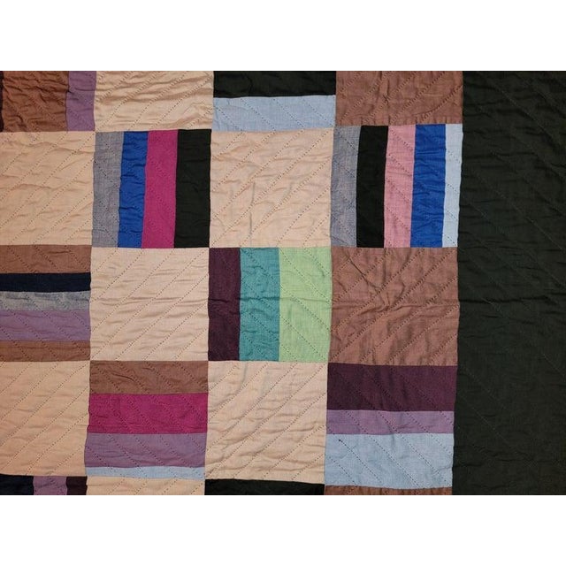 Amish Roman Stripes Contained Bars Quilt For Sale In Los Angeles - Image 6 of 7