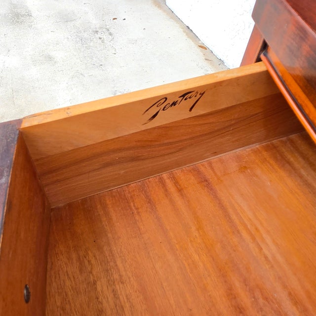 Vintage Century Furniture Georgian Bowfront Chest of Drawers For Sale - Image 9 of 14