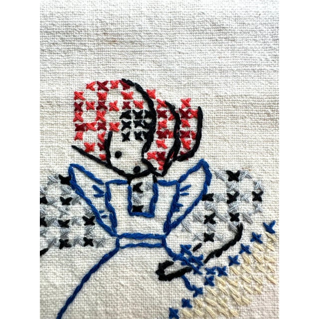 Vintage Embroidered Linen Tea Towels 1940s Farmhouse Decor -Set of 3 For Sale - Image 9 of 9