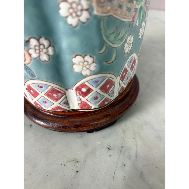 Vintage Chinese Style Raised Floral Pattern Porcelain Table Lamp For Sale - Image 9 of 9