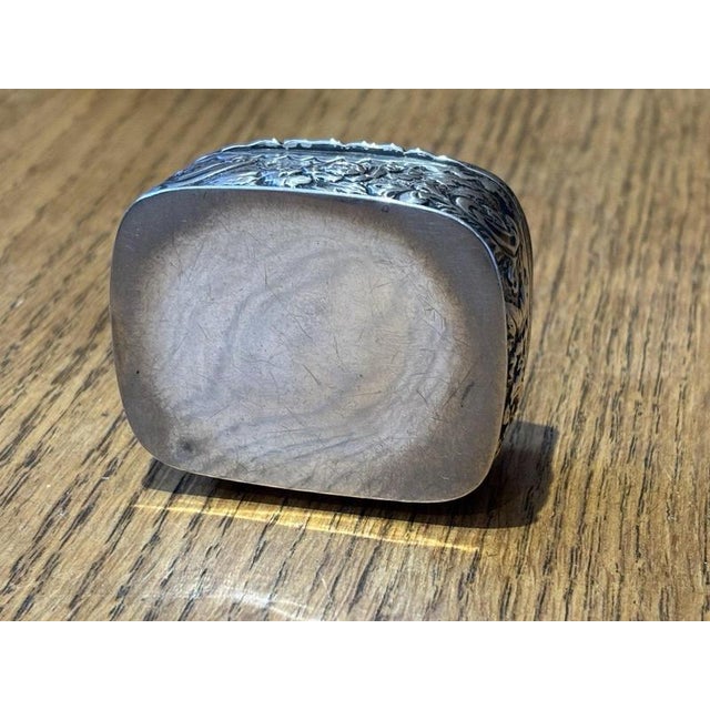 Metal English Silver Table Snuff Box by Ridley & Hayes for Nathan, 1904 For Sale - Image 7 of 9