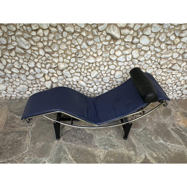 Original cassina lc4 chaise longue designed by le corbusier, pierre jeanneret and charlotte perriand. first conceived in...