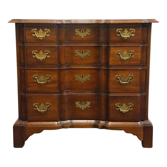 Hickory Chair Co. Historic James River Collection Solid Mahogany Traditional 35" Gentleman's Chest For Sale