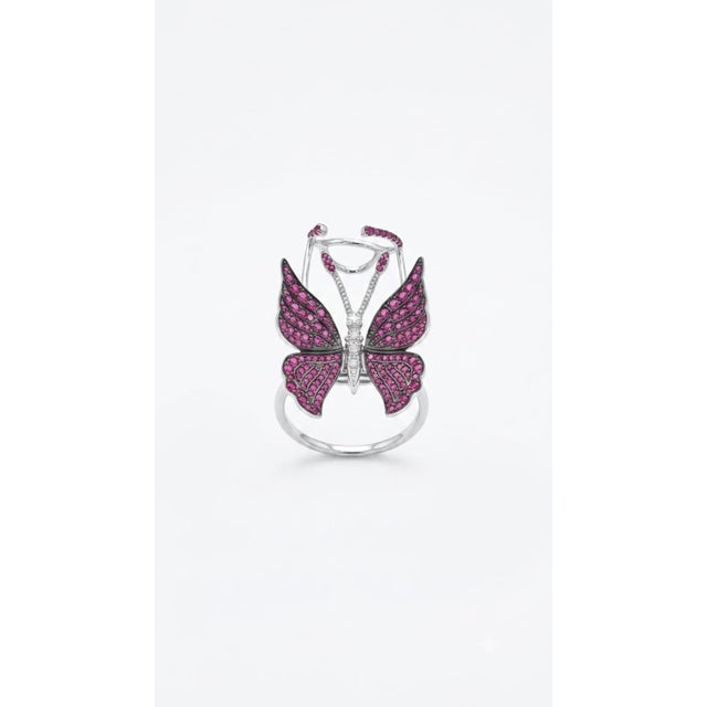 Gemstone details Gold Purity: 18K Solid Gold Ruby: 2.11 cts Diamond: 0.09 cts 18K gold Net weight: 15.67 grams Gross...