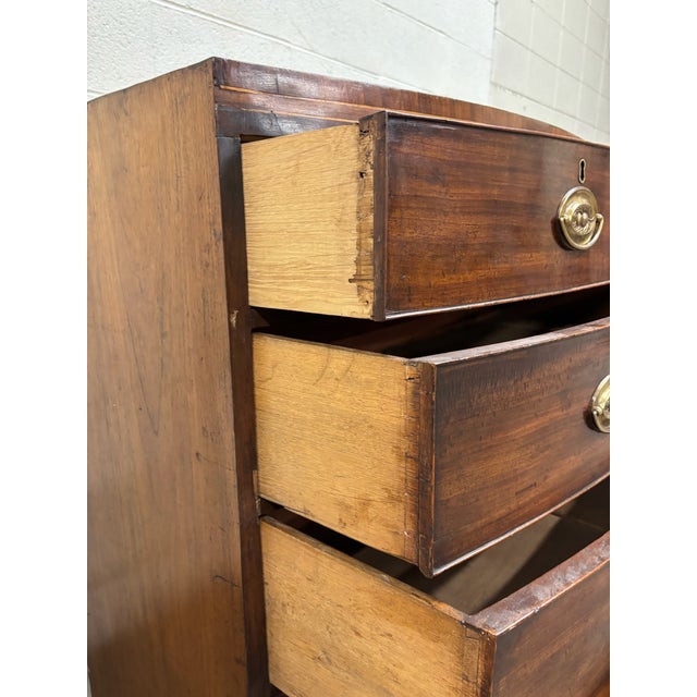 Antique Federal Hepplewhite Style Bowfront Mahogany Chest Dresser For Sale - Image 4 of 11