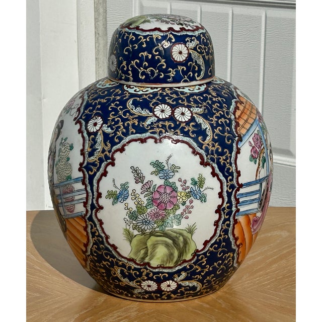 Vtg. Chinese 'Satsuma Style' Figural Ginger Jar For Sale In Philadelphia - Image 6 of 12