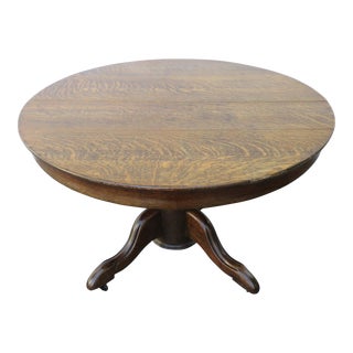 Early 1900s Victorian Tiger Oak Round Dinette Dining Table For Sale