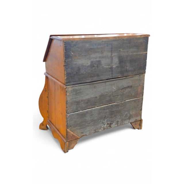 Brown 18th Century Dutch Bombe Slant Front Secretary Desk in Pine For Sale - Image 8 of 10