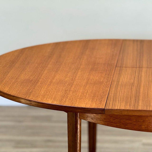 Small Mid-Century Modern Round Extending Dining Table from John Herbert For Sale - Image 13 of 14