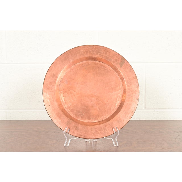 Roycroft Style Arts & Crafts Hammered Copper Charger Plate or Tray For Sale - Image 11 of 11