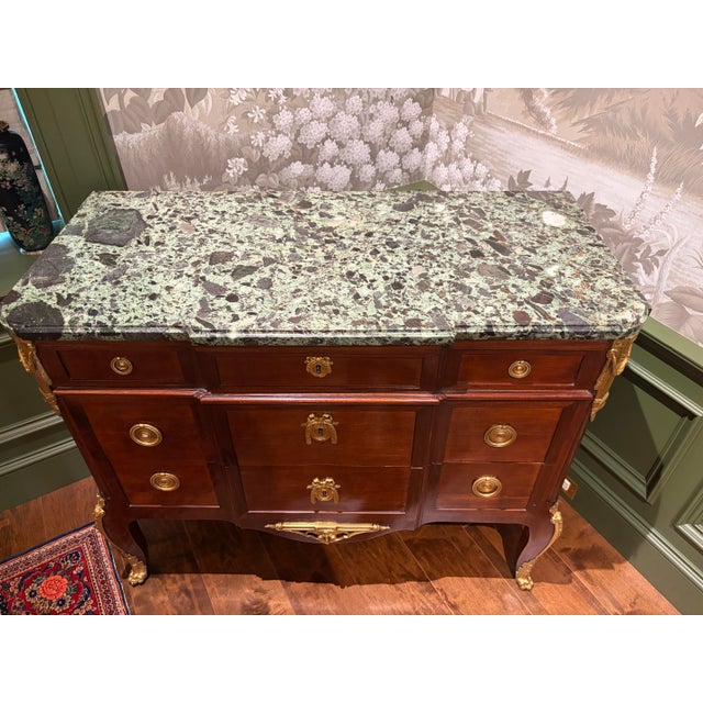 Late 18th Century Louis XV/XVI Transitional Gilt-Bronze-Mounted Mahogany Commode For Sale - Image 10 of 12