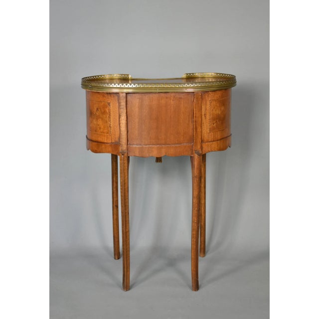 Mid-Century Modern French Kidney-Shaped Side Table, 1950s For Sale - Image 14 of 17