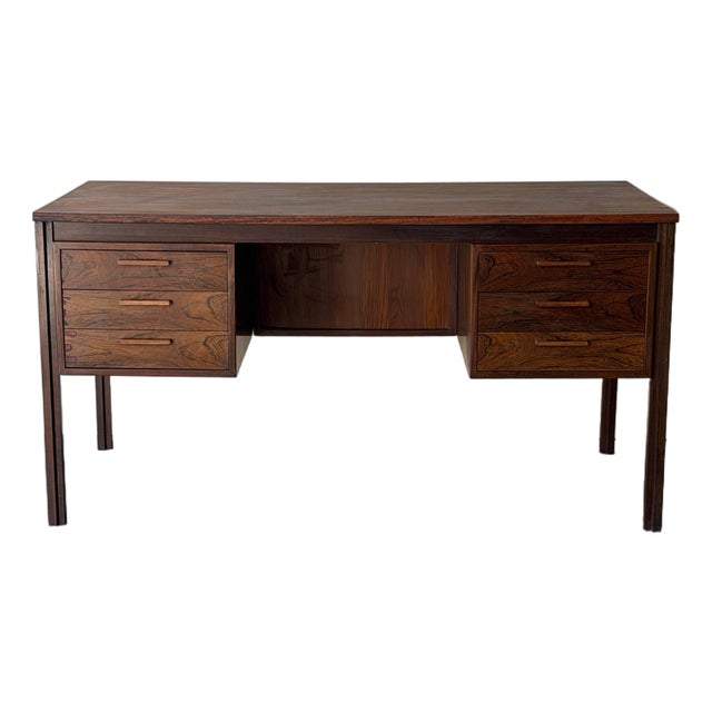 Mid Century Danish Rosewood Desk in Style of Kai Kristiansen – Floating Top Executive Writing Desk 1960s For Sale