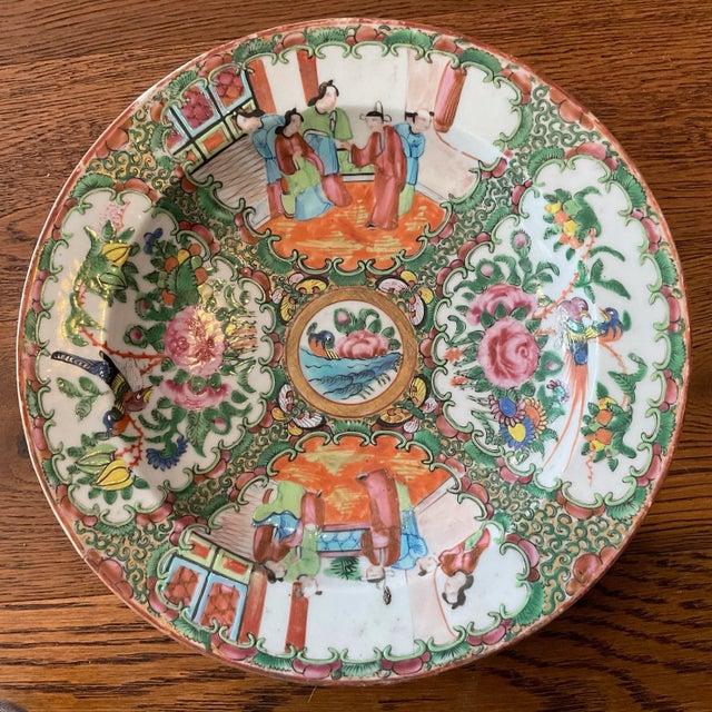 Chinese Circa 1820 Famille Rose Medallion Plate For Sale - Image 3 of 5