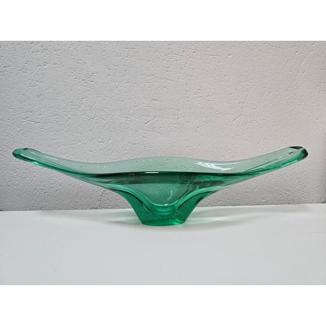 Large Green Murano Glass Bowl Shaped as Gondola, Italy, 1970s For Sale - Image 4 of 10