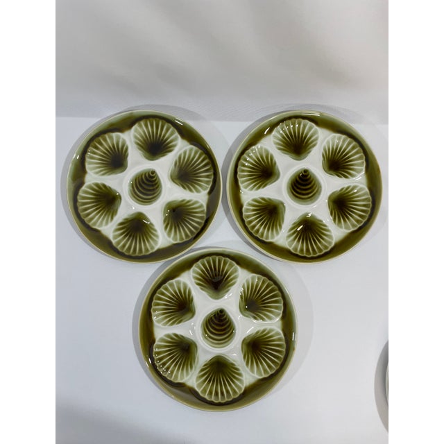 Ceramic 1950s French Orchies Moulin Des Loups Oyster Plates With Platter - Set of 7 For Sale - Image 7 of 17