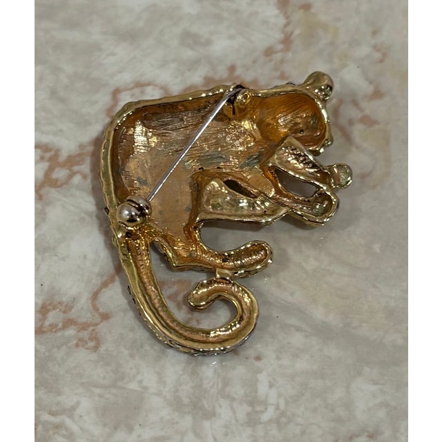 1960s-70s rhinestone/gold-tone/enamel panther brooch. Excellent condition.