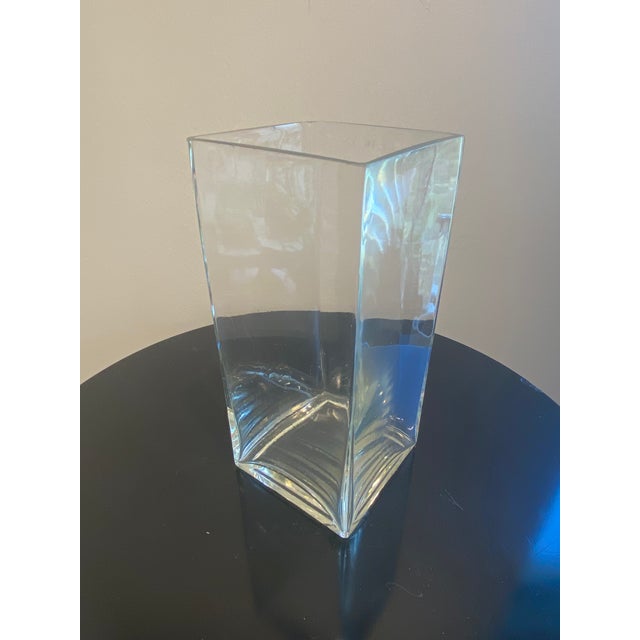 Contemporary Square Glass Flower Vase For Sale - Image 3 of 4