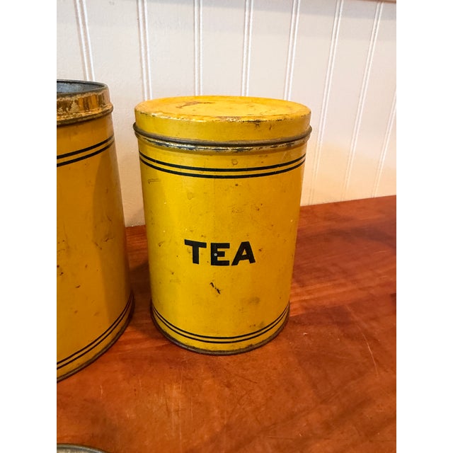 Early 20th Century Bright Yellow Enamel Flour, Sugar, Coffee & Tea Kitchen Canisters – Set of 4 For Sale - Image 9 of 17
