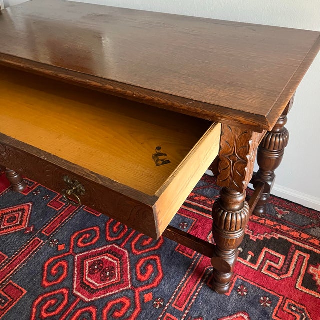 Antique Robert Mitchell Furniture Co. Carved Quarter-Sawn Oak Jacobean Revival Library Table, Cincinnati, C. 1900–1915 For Sale - Image 4 of 10