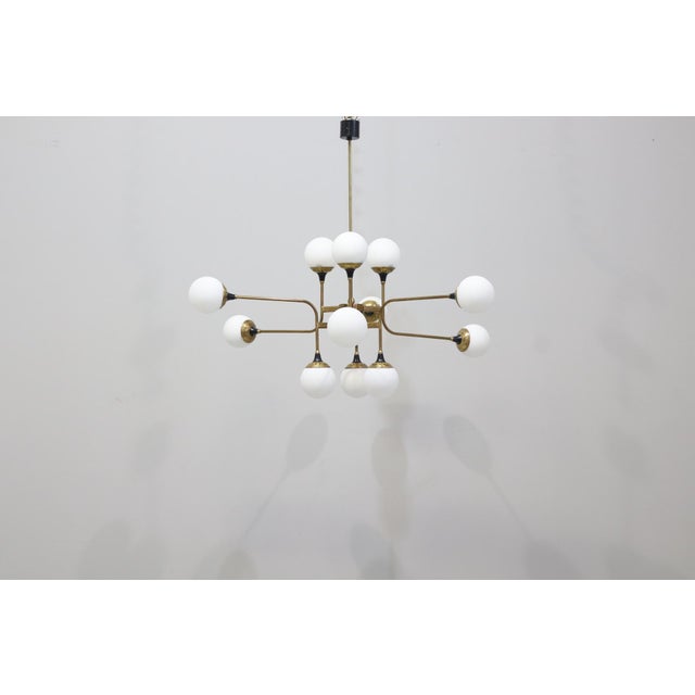 Chandelier with 18 Lights in Brass and Opal Glass by Stilnovo, Italy, 1959 For Sale - Image 9 of 15