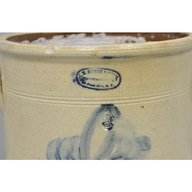 Traditional Antique a.e. Smith & Sons Cobalt Blue Painted Flower 3 Gallon Stoneware Crock For Sale - Image 3 of 15